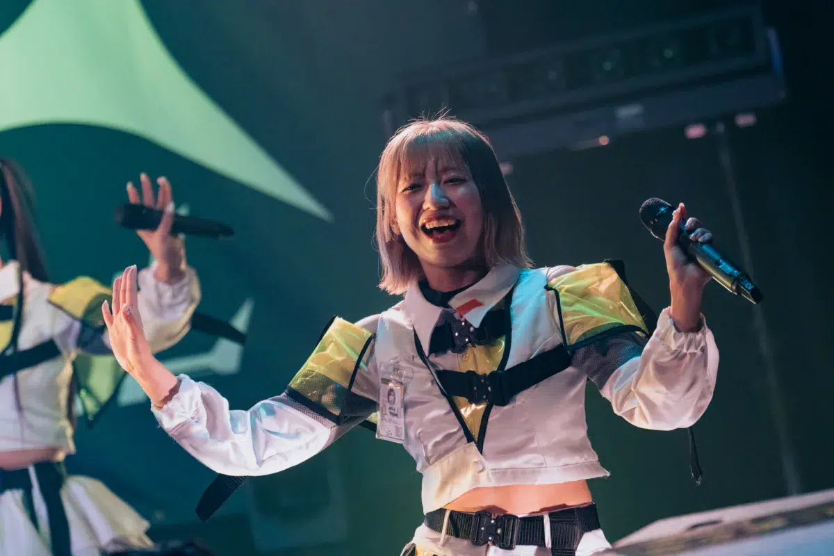 アストレイル、1周年記念ワンマンで”第一章”始動&新曲初披露! 93 アストレイル、1周年記念ワンマンで”第一章”始動&新曲初披露!