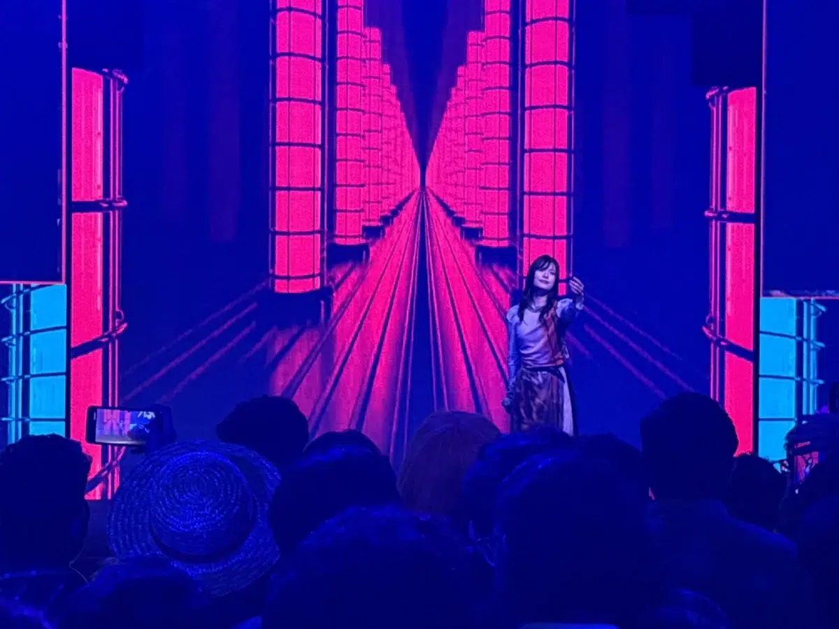 8月は怒涛の4ヵ国ツアー、いま最も世界を股にかけるアニソンシンガー・ASCA ~初インドで2億6,000万回再生「Tu Meri」カバーし、現地大熱狂~ 2 8月は怒涛の4ヵ国ツアー、いま最も世界を股にかけるアニソンシンガー・ASCA ~初インドで2億6,000万回再生「Tu Meri」カバーし、現地大熱狂~