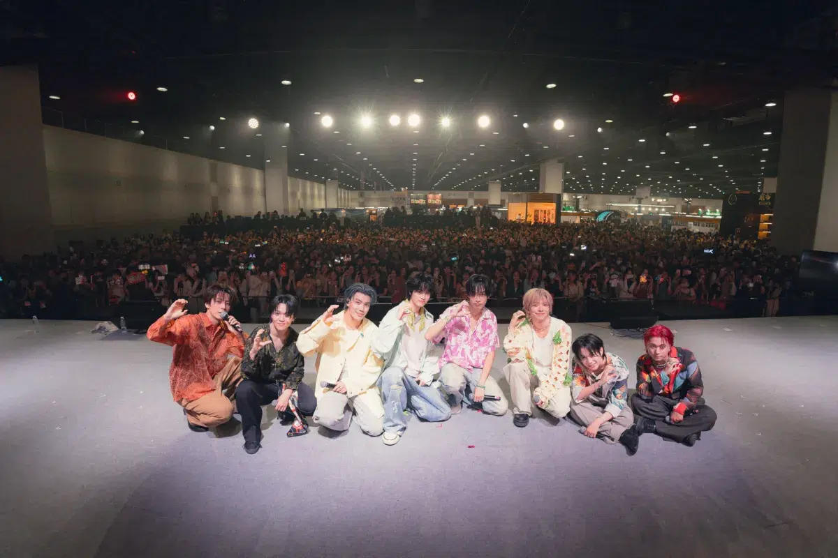 【小波津志, LIL LEAGUE,WOLF HOWL HARMONY】タイ最大級の総合日本展示会『バンコク日本博2026』に出演!「THAILAND-JAPAN FRIENDSHIP HONORARY AWARD 2025」をWOLF HOWL HARMONYが受賞!テーマソングの歌唱やBUSとのコラボパフォーマンスも初披露! 9 【小波津志, LIL LEAGUE,WOLF HOWL HARMONY】タイ最大級の総合日本展示会『バンコク日本博2026』に出演!「THAILAND-JAPAN FRIENDSHIP HONORARY AWARD 2025」をWOLF HOWL HARMONYが受賞!テーマソングの歌唱やBUSとのコラボパフォーマンスも初披露!