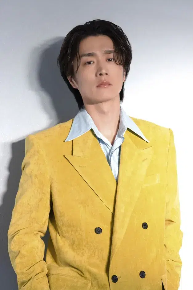 真田ナオキが新境地へ!宮根誠司作詞「ハッピーアイスクリーム」SNS先行配信&初の本格ダンスにファン熱狂! 1 真田ナオキ