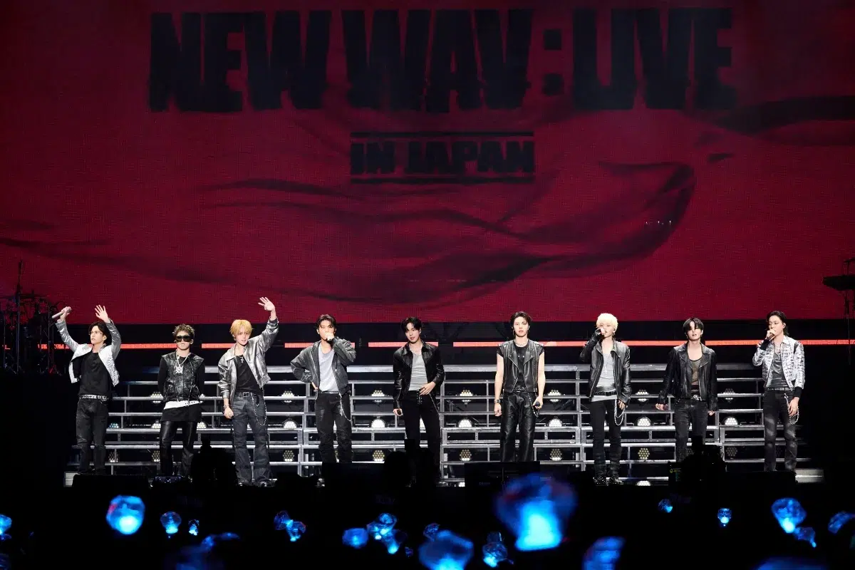 “ライブ型アーティスト”TREASURE、全国7都市17公演で23.7万人を動員！ トリプルアンコールで会場が青く染まった、熱狂のツアーファイナル！