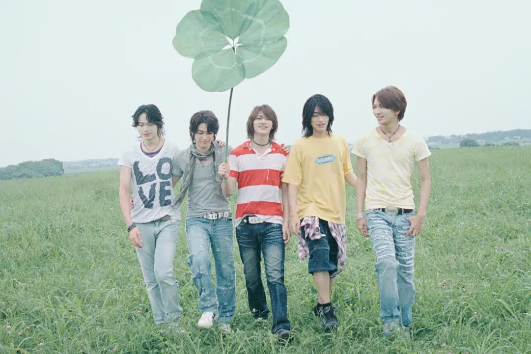 RUNIDRE特別番組に家族＆親交のある芸人が登場！話題のモキュメンタリー＆2000年代ファッションの真相に迫るデビュー直後からEP＆MV公開、初のファンミーティングも開催