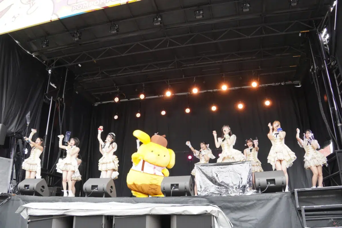 ポムポムプリン30周年「ポムフェス」開幕！Juice=Juiceと“かいまくしき”で夢のコラボ🍮