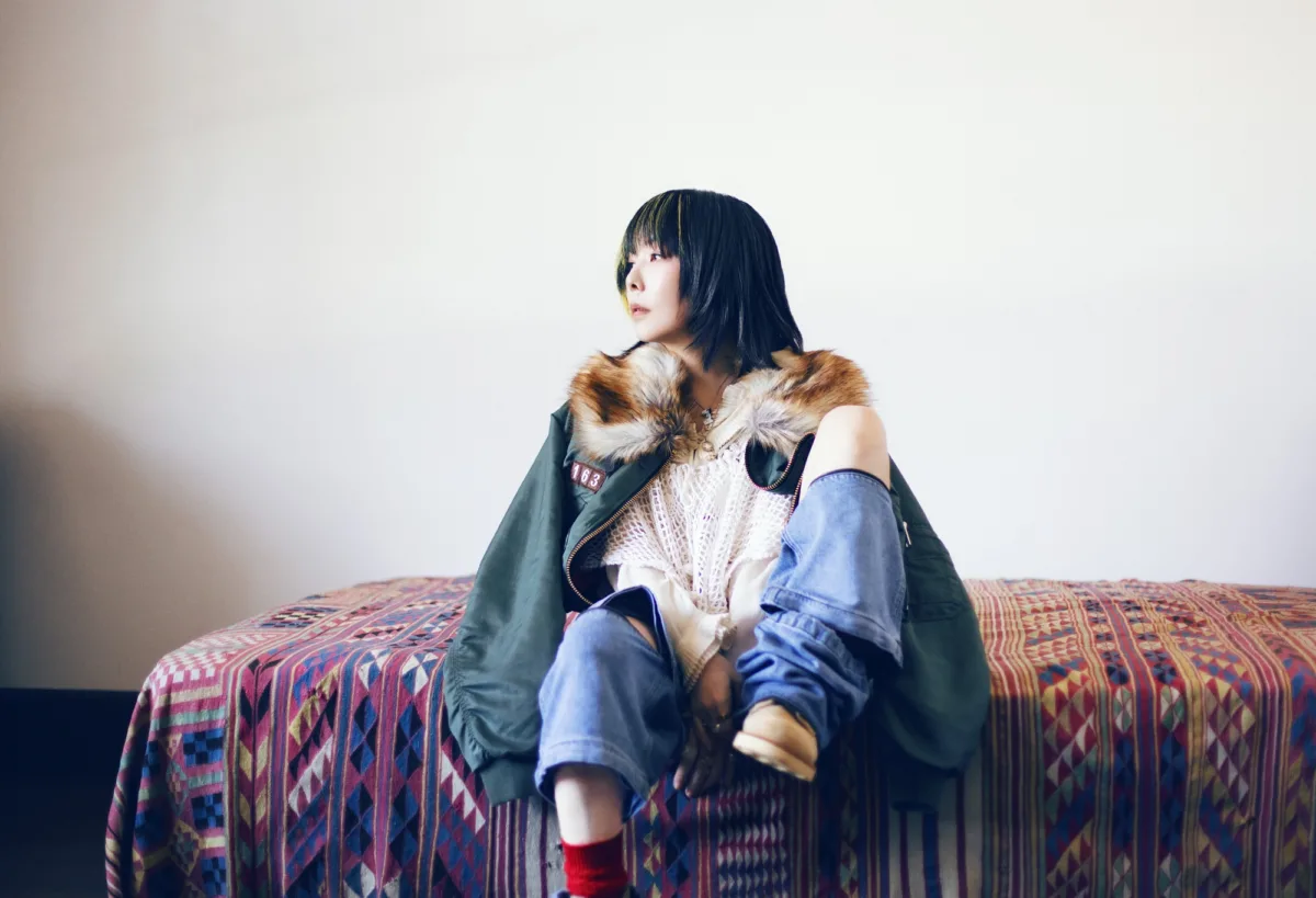 aiko、17thアルバム『最後に熱い日々を狂わしき想いで』の収録内容が発表！さらに、スペースシャワーTVの10月度マンスリーアーティスト「V.I.P.」にaikoが選出！