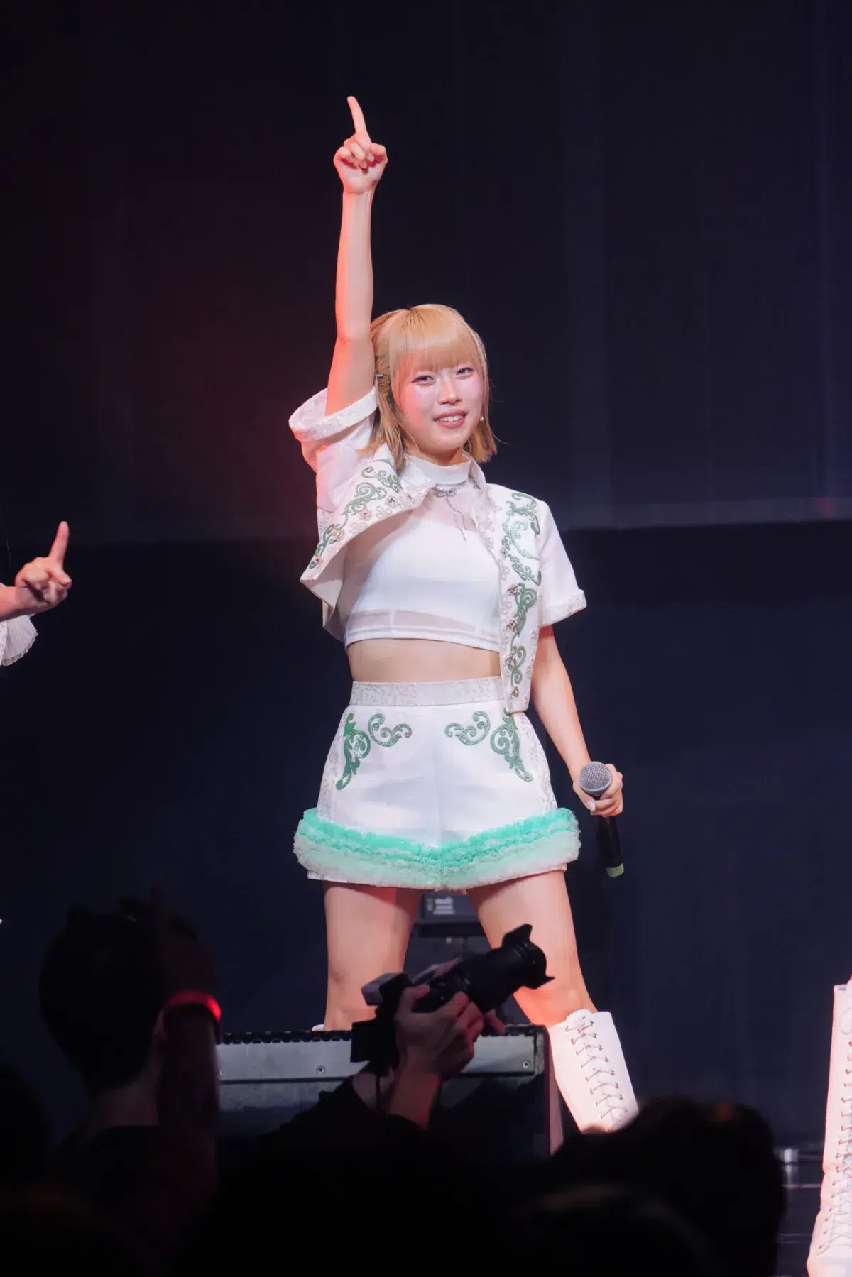 「武道館に立たないと死ねない」新メンバー天野あゆらが涙の決意！アプガ(2)新体制初のZeppワンマンで見た“最強の青春”。