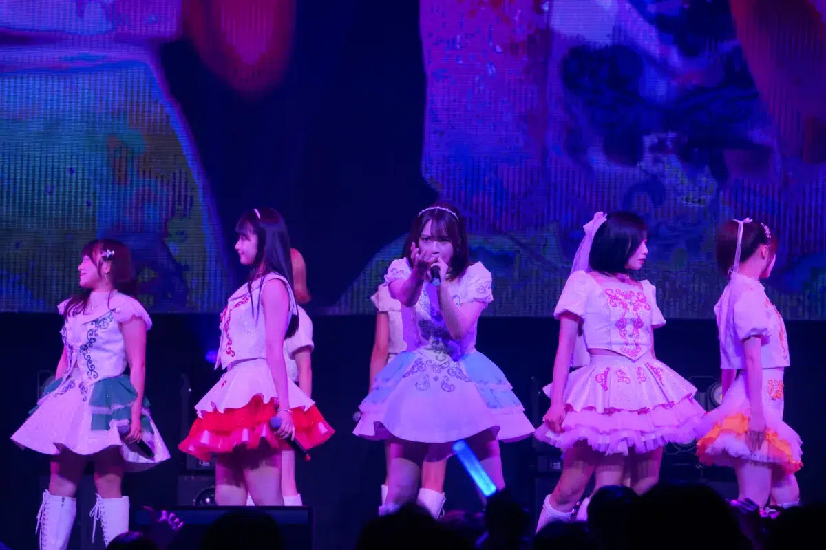 「武道館に立たないと死ねない」新メンバー天野あゆらが涙の決意！アプガ(2)新体制初のZeppワンマンで見た“最強の青春”。