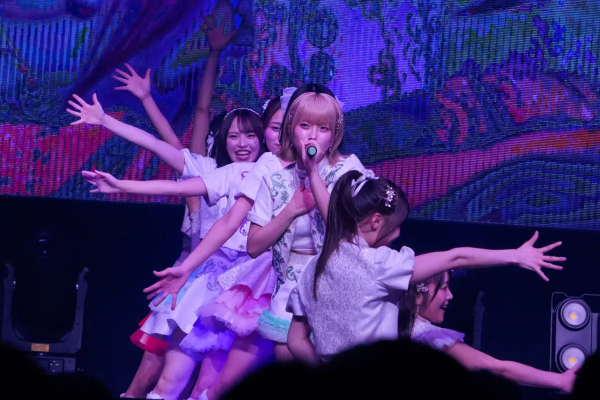 「武道館に立たないと死ねない」新メンバー天野あゆらが涙の決意！アプガ(2)新体制初のZeppワンマンで見た“最強の青春”。