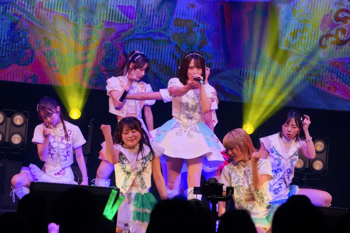 「武道館に立たないと死ねない」新メンバー天野あゆらが涙の決意！アプガ(2)新体制初のZeppワンマンで見た“最強の青春”。