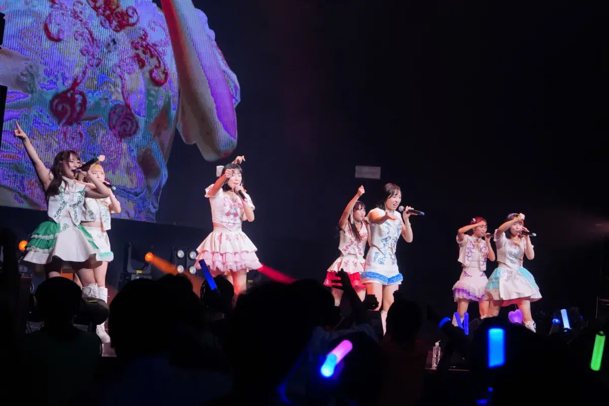 「武道館に立たないと死ねない」新メンバー天野あゆらが涙の決意！アプガ(2)新体制初のZeppワンマンで見た“最強の青春”。