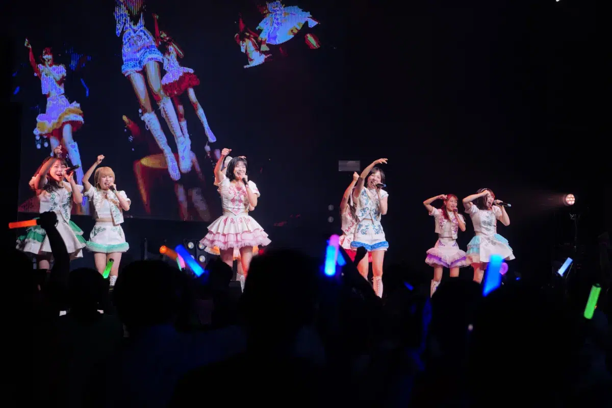 「武道館に立たないと死ねない」新メンバー天野あゆらが涙の決意！アプガ(2)新体制初のZeppワンマンで見た“最強の青春”。