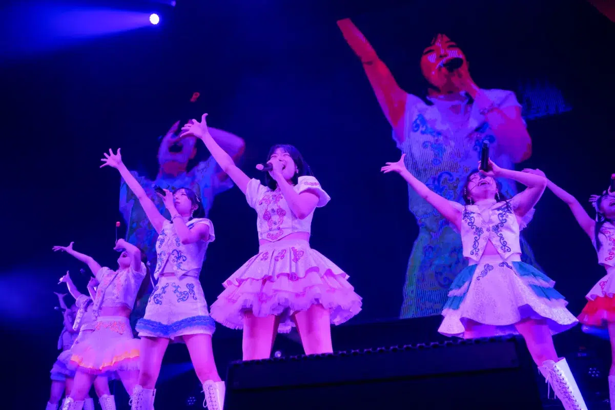 「武道館に立たないと死ねない」新メンバー天野あゆらが涙の決意！アプガ(2)新体制初のZeppワンマンで見た“最強の青春”。