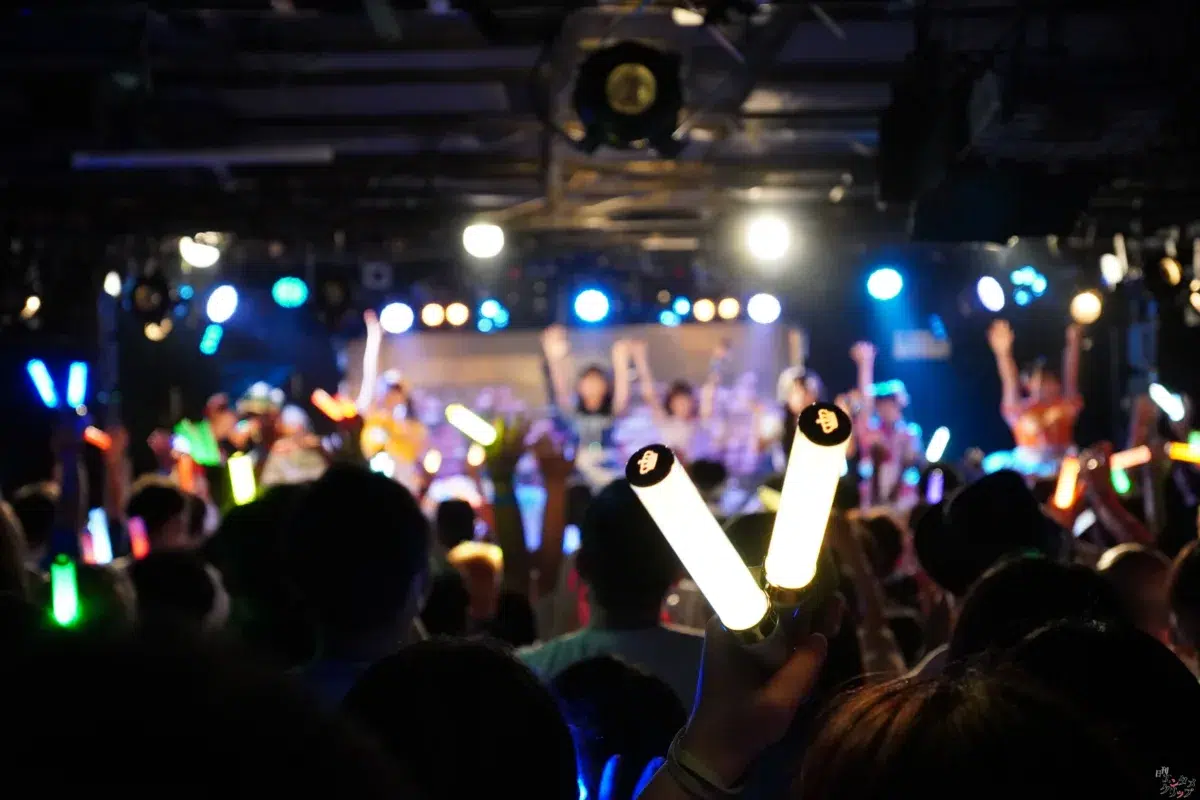 苦難を乗り越えた9人の団結力に胸熱🥲新曲「恋々HANABI」で会場が一つになった、チキータ涙の3rdワンマンライブ！