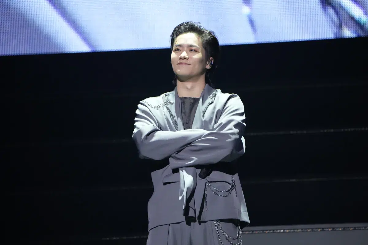 【HiGH&LOW】10周年を記念したスペシャルライブを開催!7組総勢55名が集結し、10年の軌跡を辿る楽曲とこれからの“新世界”をつなぐステージを披露!新作映画『HiGH&LOW THE 新世界』のために制作されたEXILE AKIRAが手がける新曲「KOHAKU」も歌唱!さらに、新キャスト武知海青・八木勇征の出演を解禁!10月末より本ライブのオンデマンド配信も決定! 10 【HiGH&LOW】10周年を記念したスペシャルライブを開催!7組総勢55名が集結し、10年の軌跡を辿る楽曲とこれからの“新世界”をつなぐステージを披露!新作映画『HiGH&LOW THE 新世界』のために制作されたEXILE AKIRAが手がける新曲「KOHAKU」も歌唱!さらに、新キャスト武知海青・八木勇征の出演を解禁!10月末より本ライブのオンデマンド配信も決定!