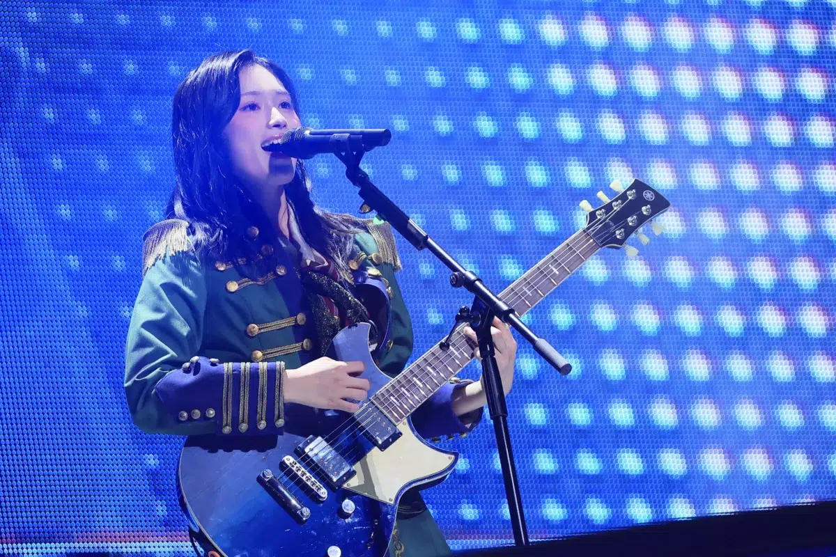 【AKB48】Kアリーナ横浜で45曲ノンストップ披露!全メンバーがセンターを務める「全員『好き ish』コンサート」を開催。2027年春にはエバースMCの新冠番組も決定 5 【AKB48】Kアリーナ横浜で45曲ノンストップ披露!全メンバーがセンターを務める「全員『好き ish』コンサート」を開催。2027年春にはエバースMCの新冠番組も決定
