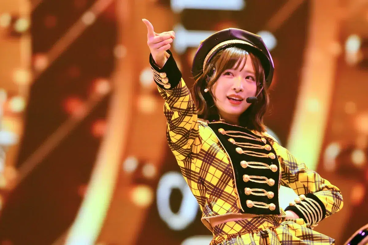 【AKB48】Kアリーナ横浜で45曲ノンストップ披露!全メンバーがセンターを務める「全員『好き ish』コンサート」を開催。2027年春にはエバースMCの新冠番組も決定 7 【AKB48】Kアリーナ横浜で45曲ノンストップ披露!全メンバーがセンターを務める「全員『好き ish』コンサート」を開催。2027年春にはエバースMCの新冠番組も決定