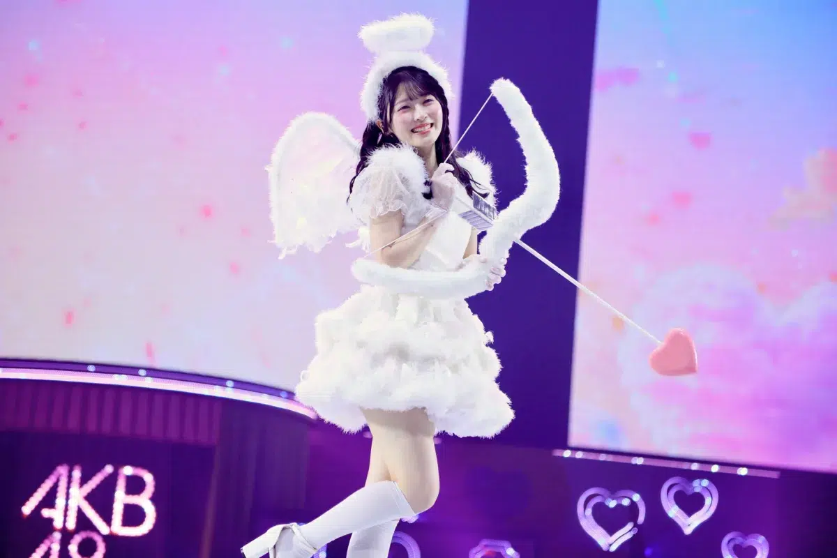 【AKB48】Kアリーナ横浜で45曲ノンストップ披露!全メンバーがセンターを務める「全員『好き ish』コンサート」を開催。2027年春にはエバースMCの新冠番組も決定 9 【AKB48】Kアリーナ横浜で45曲ノンストップ披露!全メンバーがセンターを務める「全員『好き ish』コンサート」を開催。2027年春にはエバースMCの新冠番組も決定