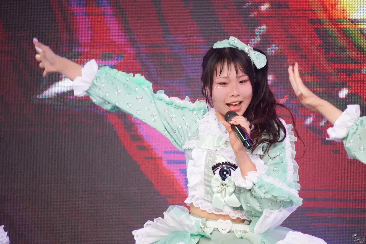 メノニューイヤー、新体制で挑んだ4thワンマンライブ!結成3周年を前に魅せた“365日の軌跡” 110 メノニューイヤー、新体制で挑んだ4thワンマンライブ!結成3周年を前に魅せた“365日の軌跡”