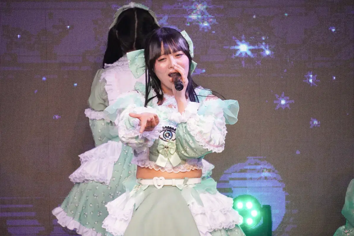 メノニューイヤー、新体制で挑んだ4thワンマンライブ!結成3周年を前に魅せた“365日の軌跡” 116 メノニューイヤー、新体制で挑んだ4thワンマンライブ!結成3周年を前に魅せた“365日の軌跡”