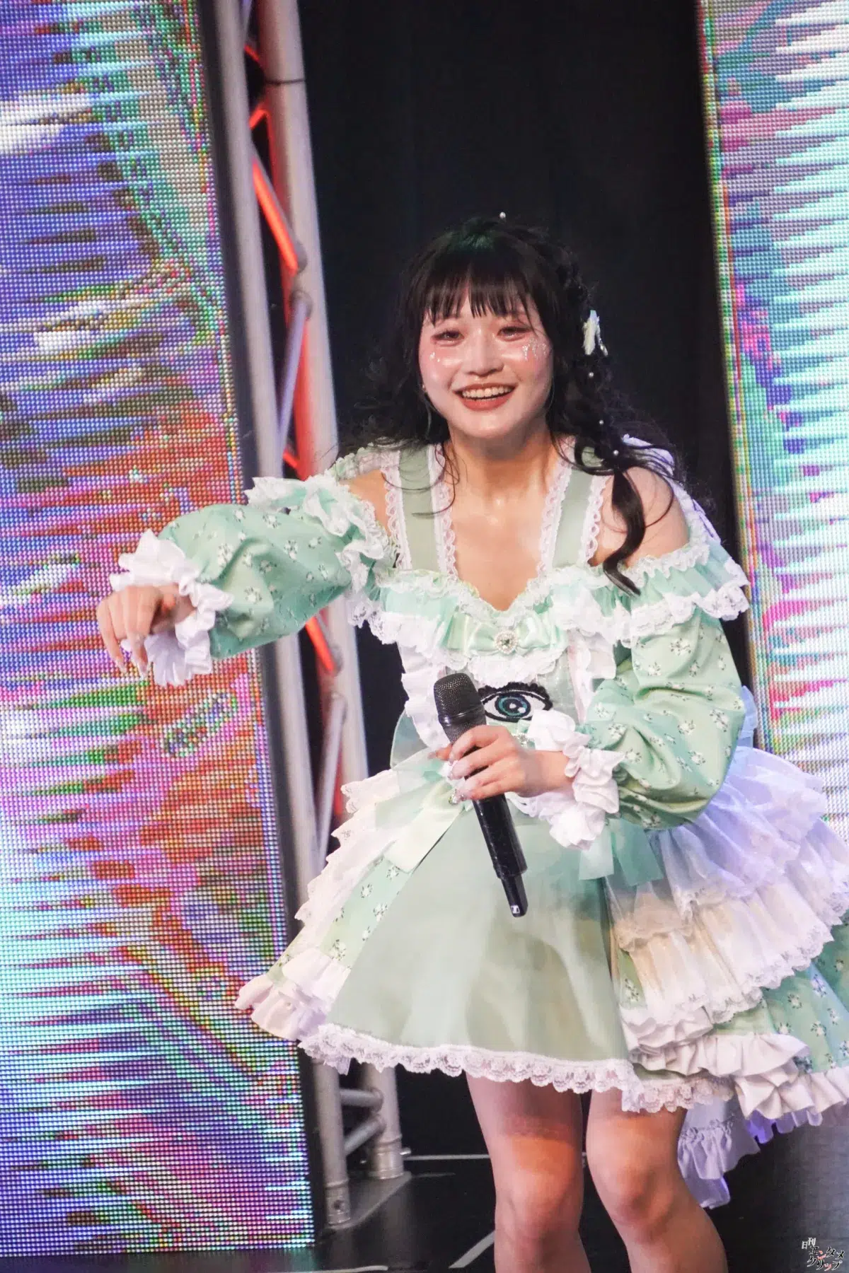 メノニューイヤー、新体制で挑んだ4thワンマンライブ!結成3周年を前に魅せた“365日の軌跡” 128 メノニューイヤー、新体制で挑んだ4thワンマンライブ!結成3周年を前に魅せた“365日の軌跡”