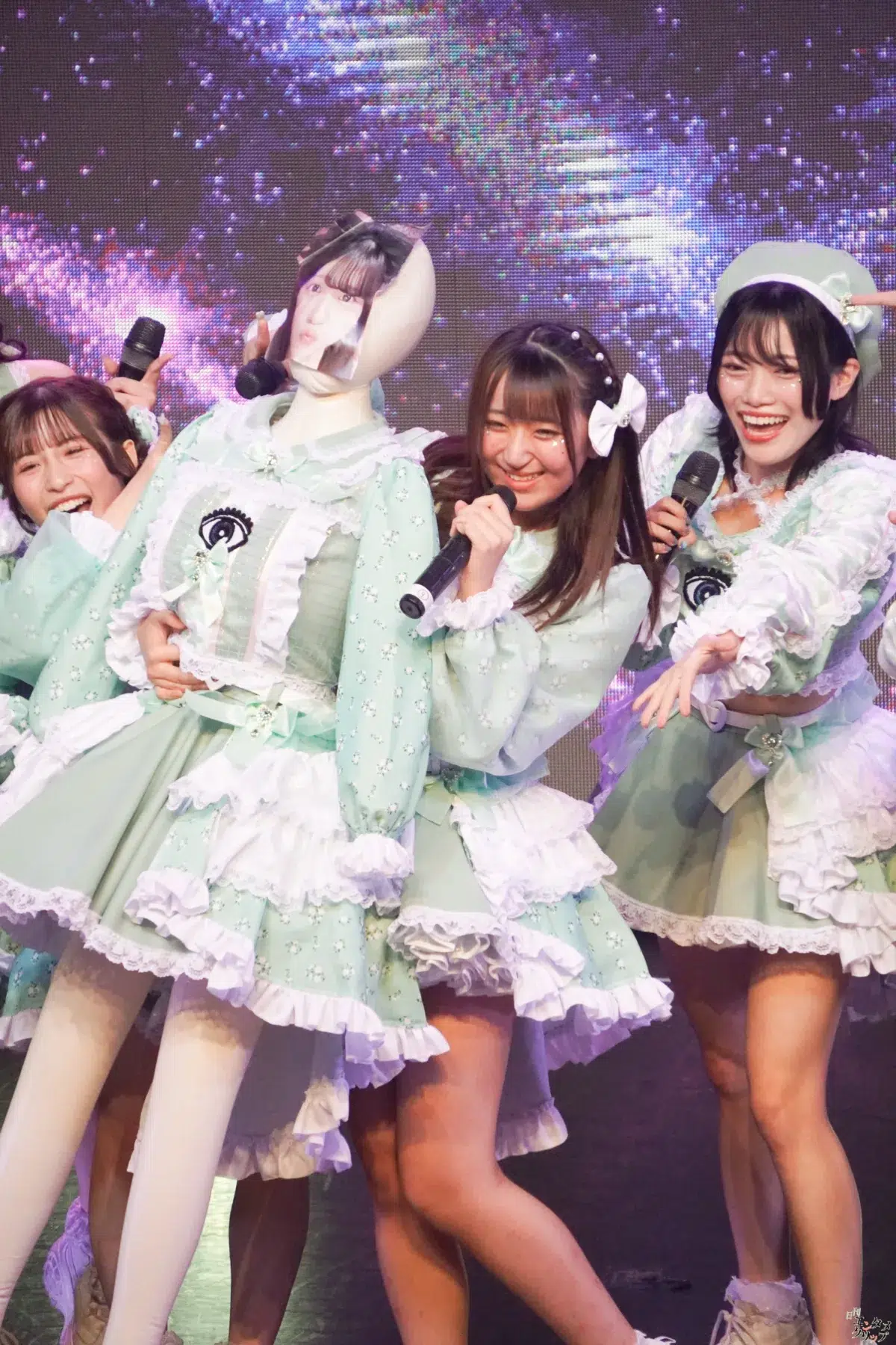 メノニューイヤー、新体制で挑んだ4thワンマンライブ!結成3周年を前に魅せた“365日の軌跡” 46 メノニューイヤー、新体制で挑んだ4thワンマンライブ!結成3周年を前に魅せた“365日の軌跡”