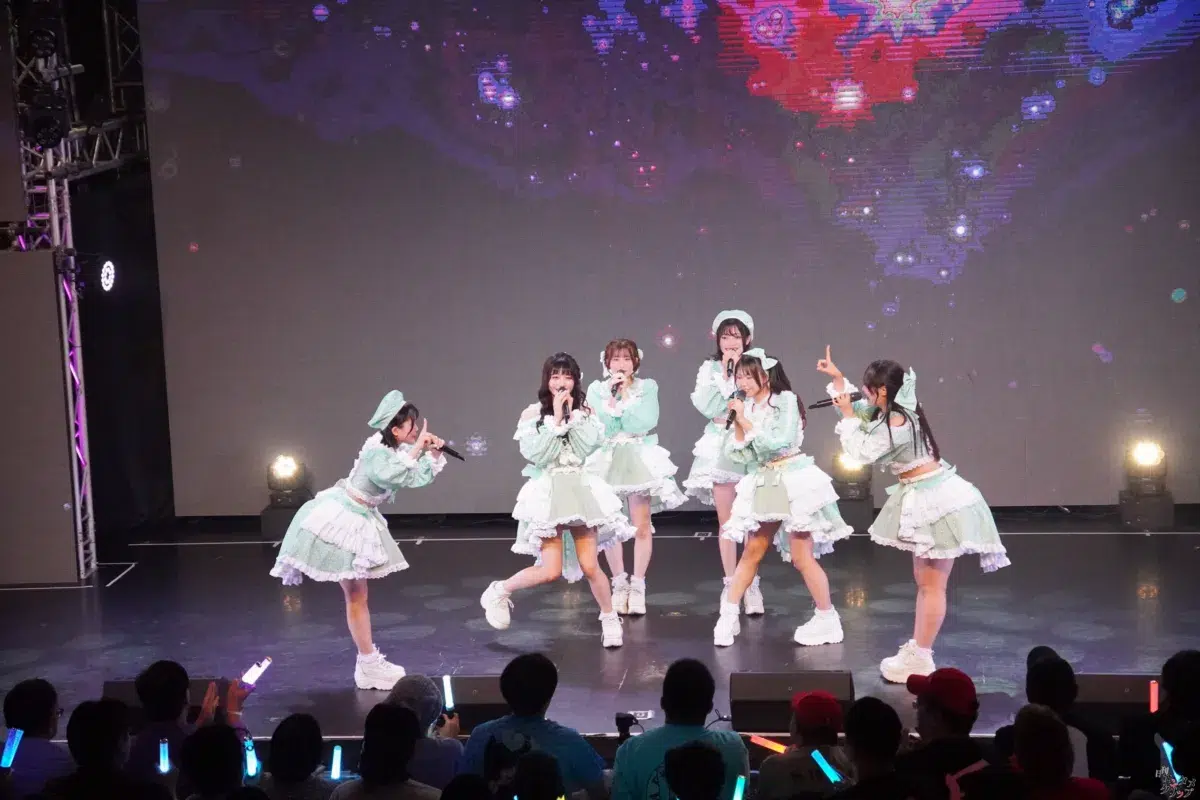 メノニューイヤー、新体制で挑んだ4thワンマンライブ!結成3周年を前に魅せた“365日の軌跡” 83 メノニューイヤー、新体制で挑んだ4thワンマンライブ!結成3周年を前に魅せた“365日の軌跡”