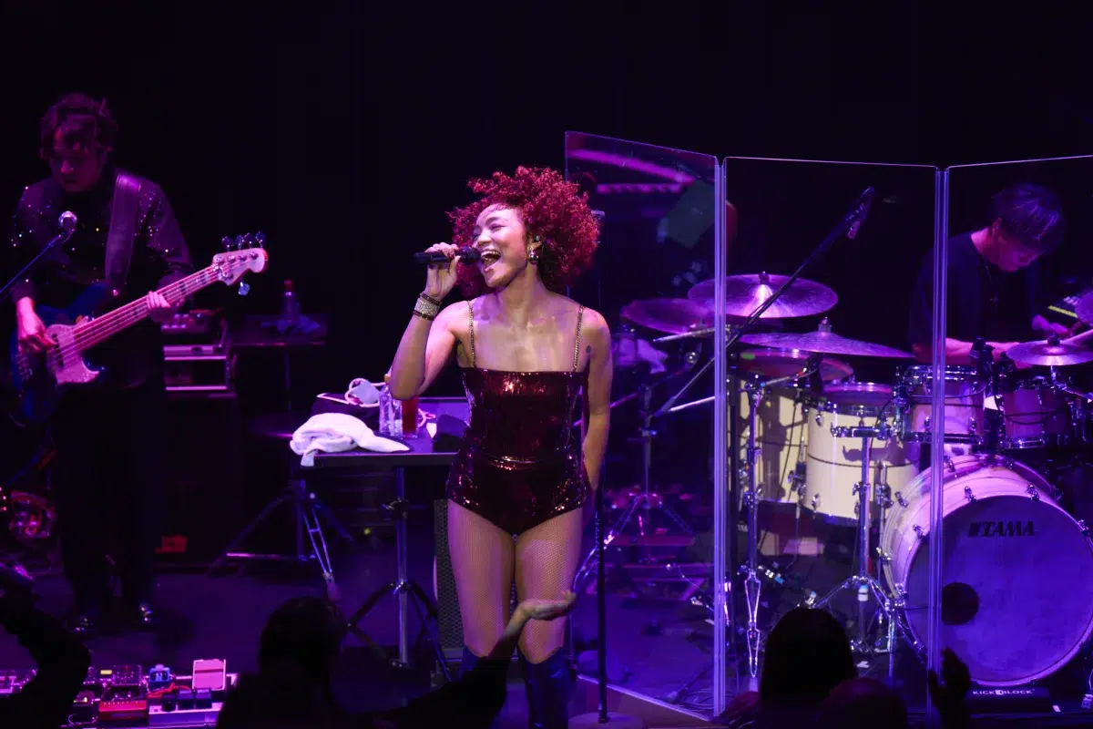 【Crystal Kay】毎年恒例のビルボードライブツアーがついにスタート！さらに過去の名曲を海外の気鋭のクリエーターが手がけた REMIX EP『REFRESH：ONE』の配信が10/2に決定！！