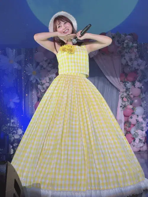 渡辺美奈代、芸能活動40周年記念ライブを開催！40周年ライブでミニスカート姿を披露！40年の軌跡と変わらぬアイドルの輝き！2027年1月10日の追加公演も決定！