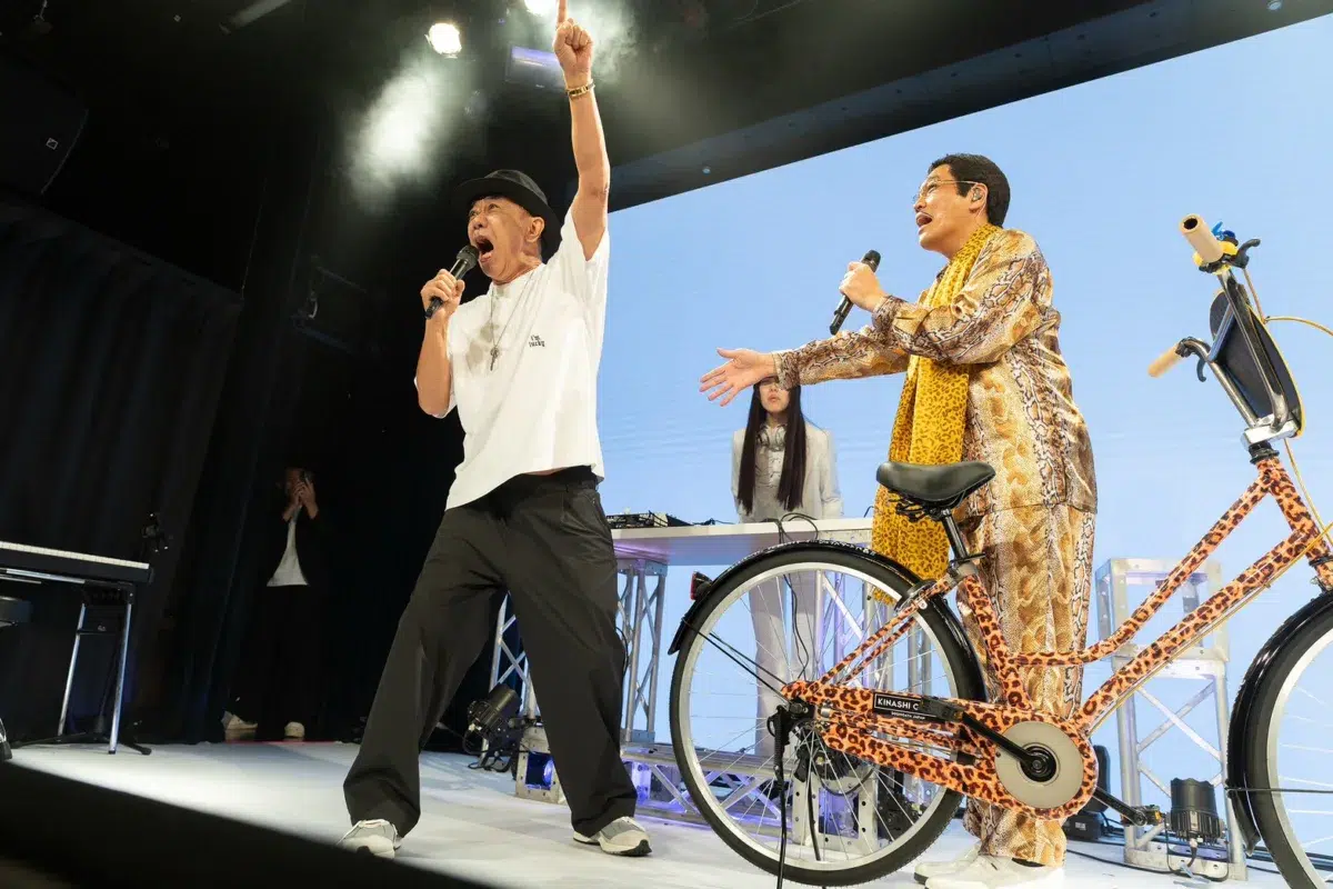 ピコ太郎、一夜限りの「PPAP」10周年メモリアルライブを開催！ 小林幸子、木梨憲武、DJ Hello Kittyら豪華ゲストも登場し祝福！ 「まさか10年やれると思っていなかった」