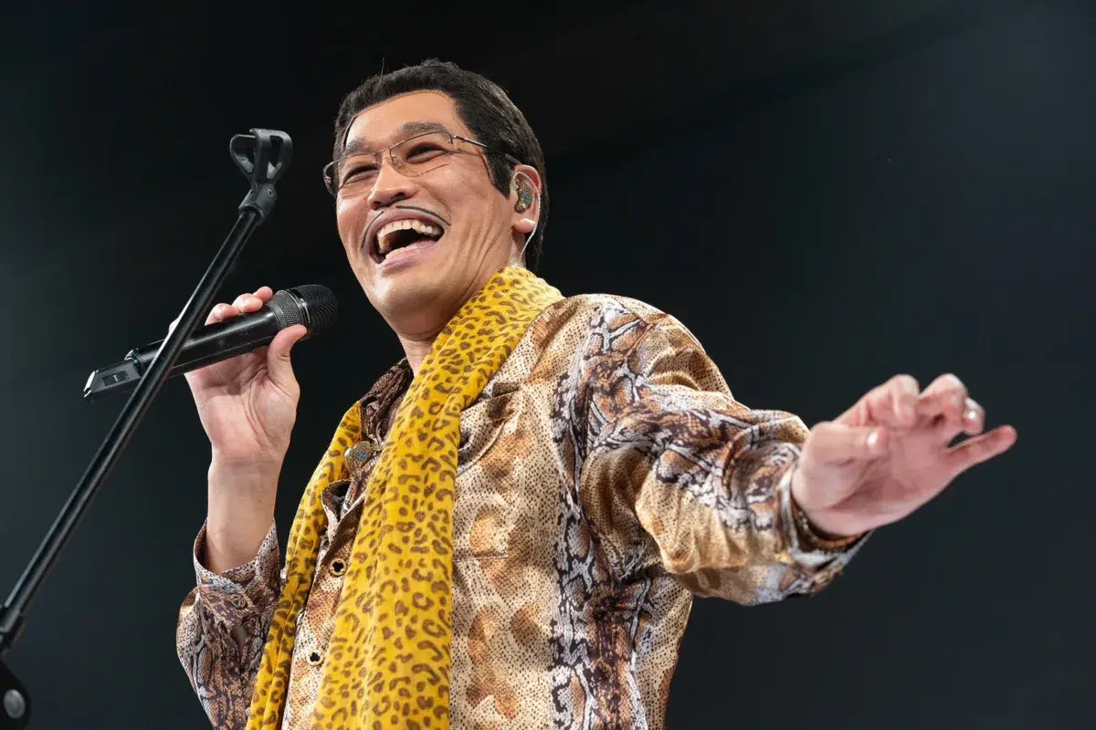 ピコ太郎、一夜限りの「PPAP」10周年メモリアルライブを開催！ 小林幸子、木梨憲武、DJ Hello Kittyら豪華ゲストも登場し祝福！ 「まさか10年やれると思っていなかった」