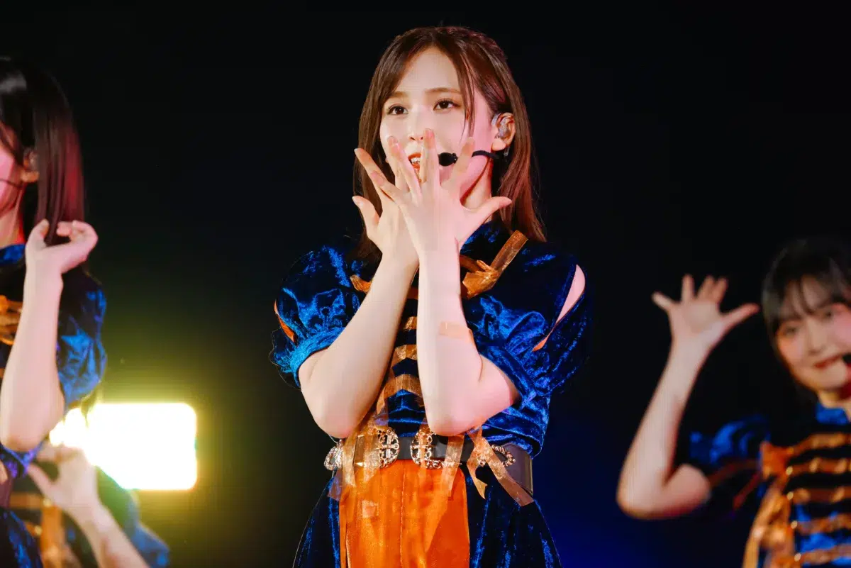 櫻坂46、三期生・遠藤理子が座長「15th Single BACKS LIVE!!」を開催！ 二期生・増本綺良の卒業セレモニーも行われ、約8年にわたるアイドル活動に幕を下ろす