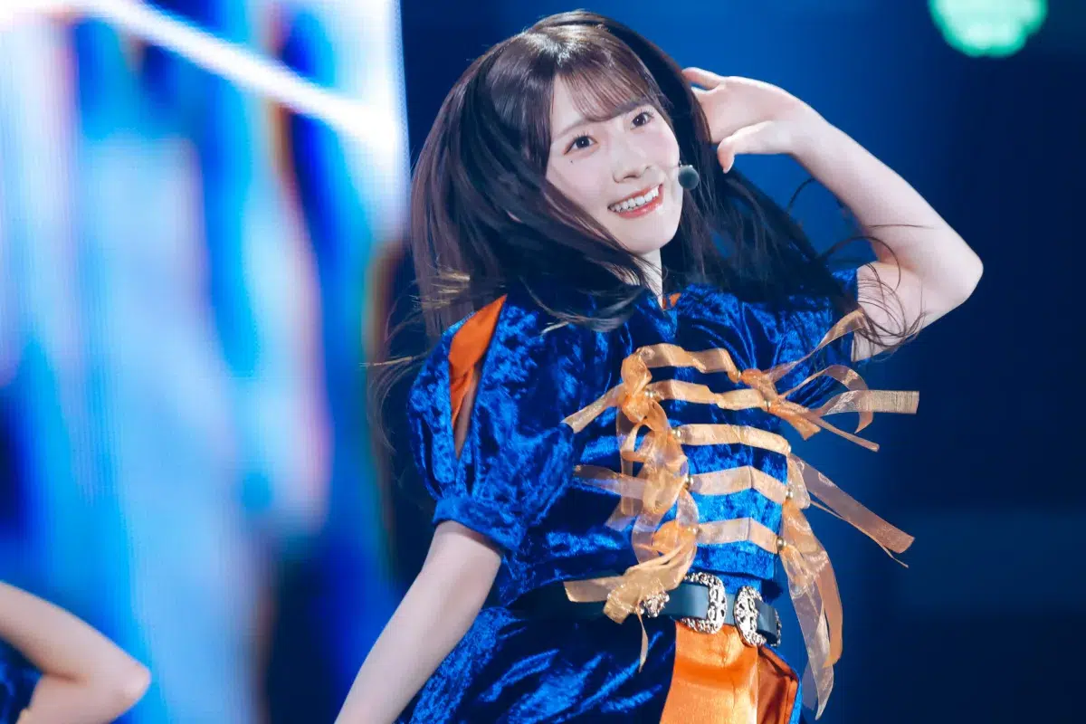 櫻坂46、三期生・遠藤理子が座長「15th Single BACKS LIVE!!」を開催！ 二期生・増本綺良の卒業セレモニーも行われ、約8年にわたるアイドル活動に幕を下ろす
