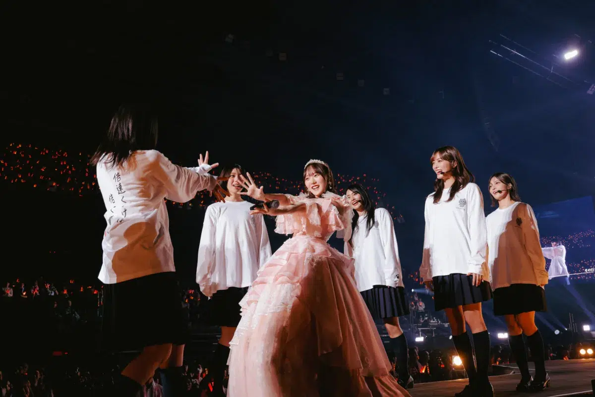 櫻坂46、三期生・遠藤理子が座長「15th Single BACKS LIVE!!」を開催！ 二期生・増本綺良の卒業セレモニーも行われ、約8年にわたるアイドル活動に幕を下ろす
