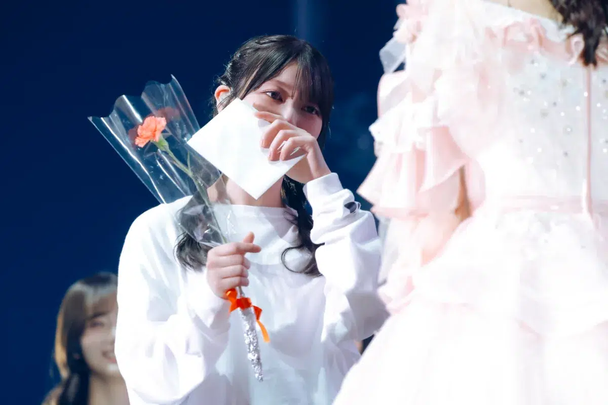 櫻坂46、三期生・遠藤理子が座長「15th Single BACKS LIVE!!」を開催！ 二期生・増本綺良の卒業セレモニーも行われ、約8年にわたるアイドル活動に幕を下ろす