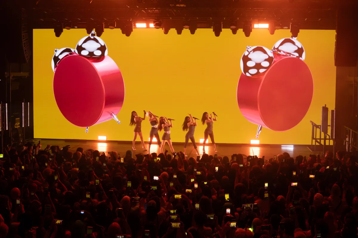 【f5ve】異例の大反響でチケットが即完したロンドンでの初の単独公演ついに開催！！全17曲を披露し、2000人の現地ファンを魅了！