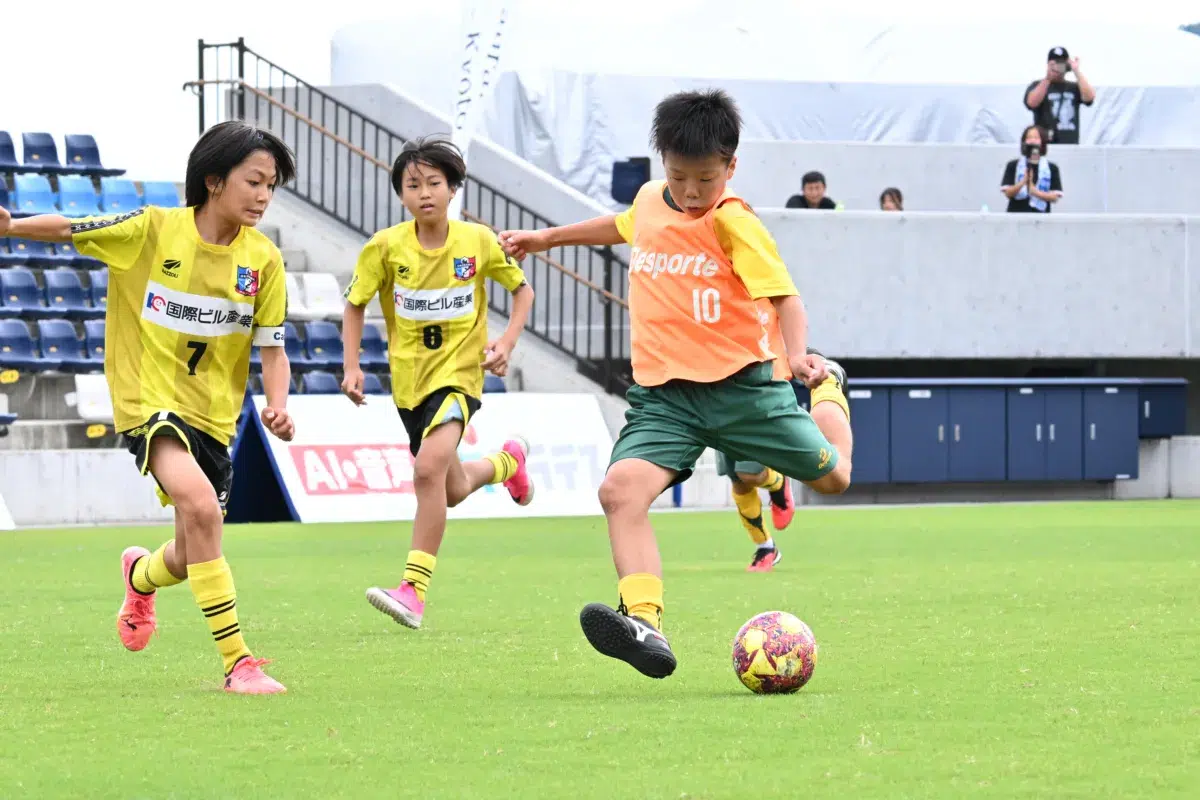 【LDH JAPAN】14回目を迎えるLDH JAPAN主催の小学生フットサル大会『EXILE CUP 2026』今年も決勝大会が愛媛県にて開催！LDH Social Innovation Officerの橘ケンチ、ゲストのEXILE TETSUYA、EXILE NESMITH、CIRRAよりHINATA、MYU.Yが全国優勝を目指すチームを応援！