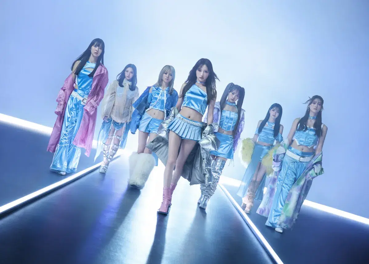 Girls²、新曲「EASY」Music Video公開!“誰かに流されるのではなく、自ら風をまとい、自分たちの意志で未来へ進んでいく” 3 Girls²、新曲「EASY」Music Video公開!“誰かに流されるのではなく、自ら風をまとい、自分たちの意志で未来へ進んでいく”