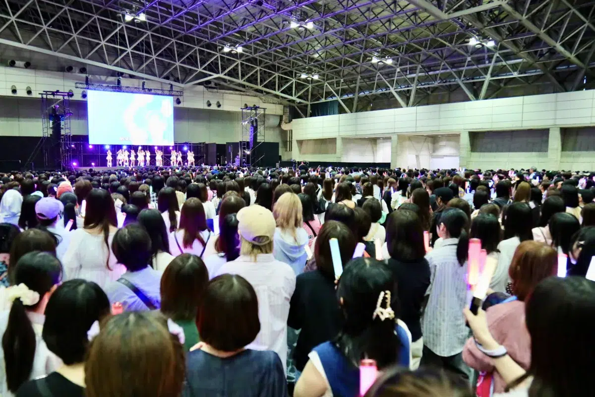 【AKB48】69thシングル発売決定！伊藤百花が3作連続センター、成田香姫奈・森川優が初選抜入り。バンド初ワンマンも発表