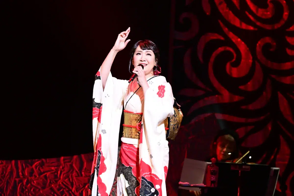 市川由紀乃が東京国際フォーラムでリサイタル。完全復活からの「朧」、新曲「ちりぬるを」など全20曲を熱唱。 台湾開催のイベント出演にも意気込みも。
