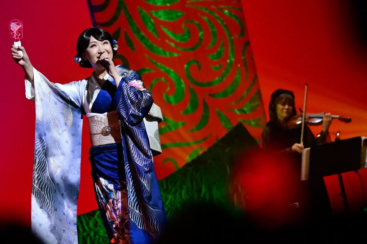 市川由紀乃が東京国際フォーラムでリサイタル。完全復活からの「朧」、新曲「ちりぬるを」など全20曲を熱唱。 台湾開催のイベント出演にも意気込みも。