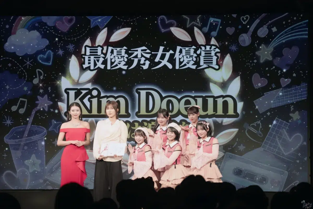 【TOKYO 青春映画祭2026】牧野真莉愛が華麗なドレス姿で登壇！Sparkling Eyesのライブや、つんく♂妻・加奈子さんのサプライズ登場も