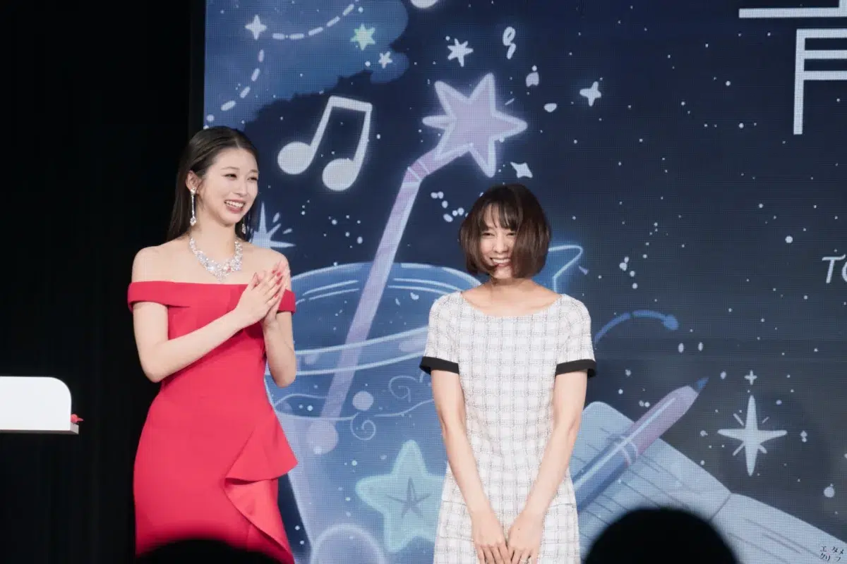 【TOKYO 青春映画祭2026】牧野真莉愛が華麗なドレス姿で登壇！Sparkling Eyesのライブや、つんく♂妻・加奈子さんのサプライズ登場も