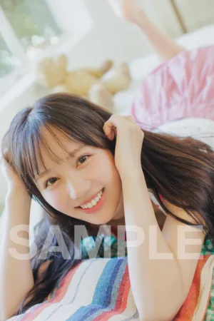 22/7 麻丘真央、卒業記念メモリアル写真集『ニジの向こう』11月24日発売決定！本人プロデュースの特別な一冊