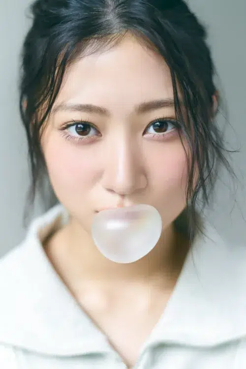 乃木坂46 6期生、個性に迫る撮り下ろしグラビア企画「6期生グラビア Nogizaka Colors」第8弾！川端晃菜が登場！