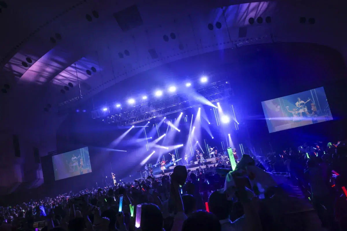 私立恵比寿中学 10/11(日) 『SOUND OF EBICHU 2026-Band Edition』にて、りょたち(ねぐせ。)初のアイドル提供曲「Choose みー!」を初披露!10/12(月祝)よりTikTok先行配信、10/23(金)配信リリース決定!ジャケット写真も公開!さらに、仲村悠菜主演映画『つりこまち』主題歌「スーパーブルー」のCDリリースも決定! 13 私立恵比寿中学 10/11(日) 『SOUND OF EBICHU 2026-Band Edition』にて、りょたち(ねぐせ。)初のアイドル提供曲「Choose みー!」を初披露!10/12(月祝)よりTikTok先行配信、10/23(金)配信リリース決定!ジャケット写真も公開!さらに、仲村悠菜主演映画『つりこまち』主題歌「スーパーブルー」のCDリリースも決定!