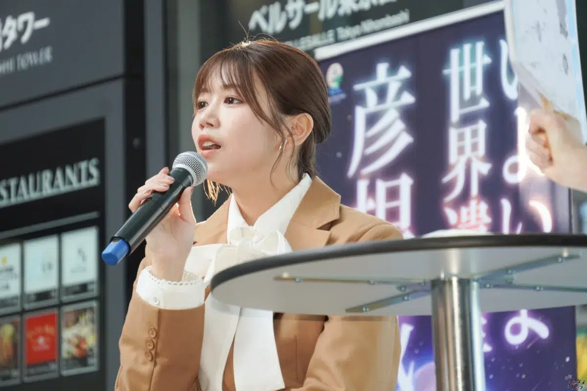 元櫻坂46・武元唯衣、ひこにゃんと共に彦根城の世界遺産登録を応援！東京・日本橋「ここ滋賀」で地元愛を語る