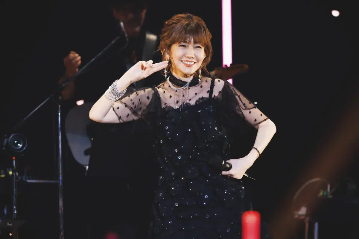 松本伊代デビュー45周年記念ライブ！新曲「Happy Lovely」初披露＆当時のオマージュ衣装も復活