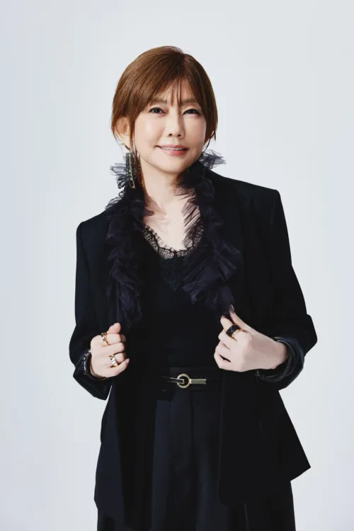 松本伊代デビュー45周年記念ライブ！新曲「Happy Lovely」初披露＆当時のオマージュ衣装も復活