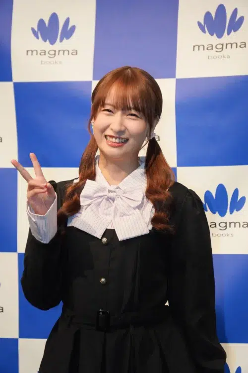 声優・花岩香奈、初写真集は100点満点！「私の全てが詰まっている」