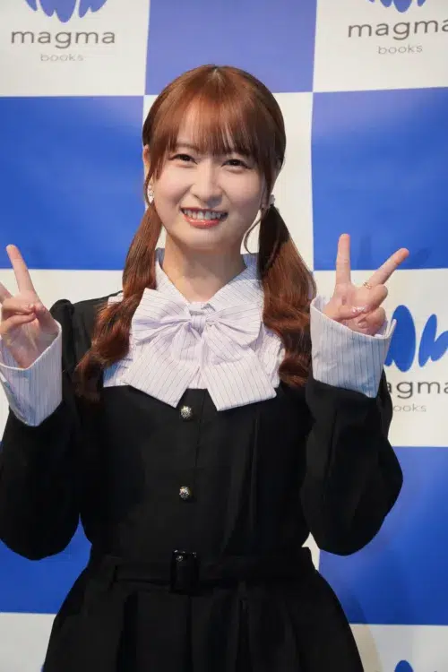 声優・花岩香奈、初写真集は100点満点！「私の全てが詰まっている」