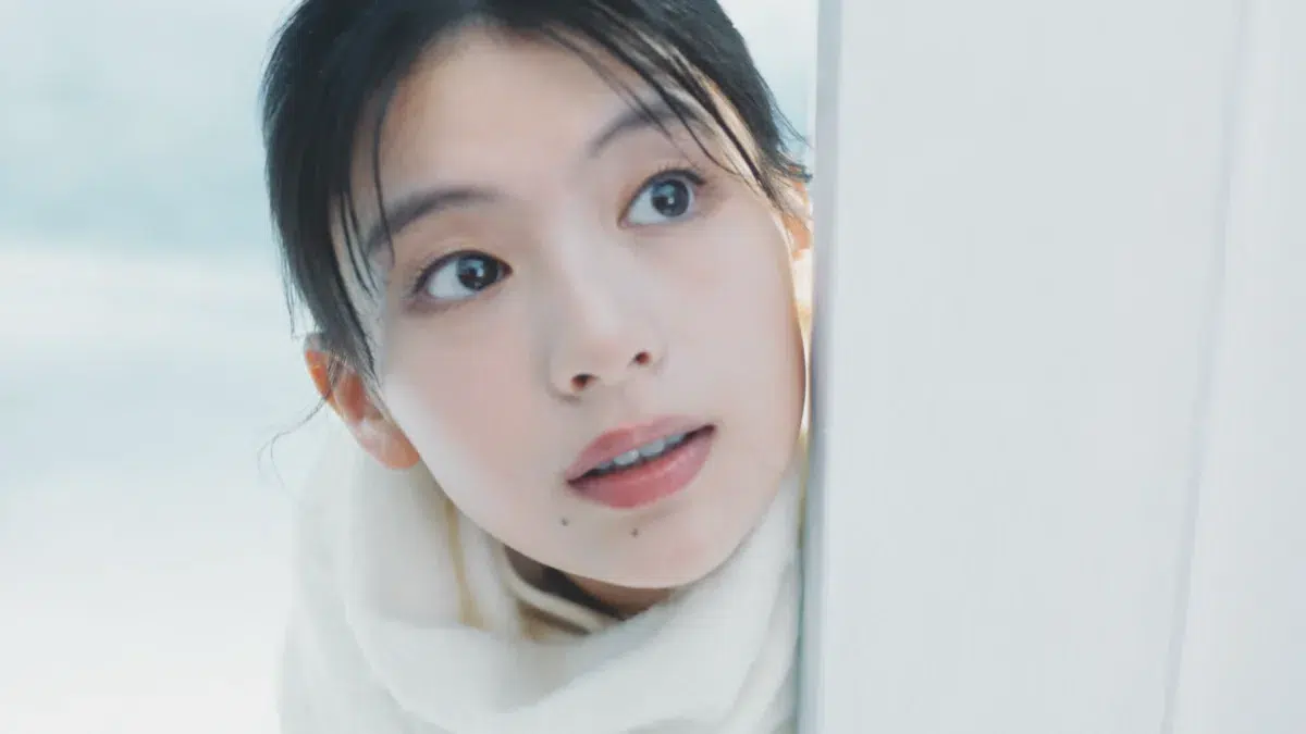 撮影中に起きたプチハプニングとは？👀出口夏希のチャーミングな素顔が詰まったメルティーキッス新CM解禁！